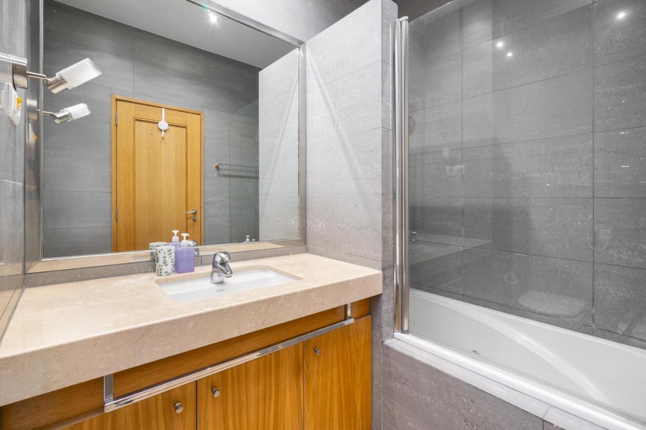 Whome Ajuda 31 Premium W/ Elevator & Parking Lizbona Zewnętrze zdjęcie